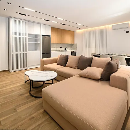 Platino Delux * Durrës